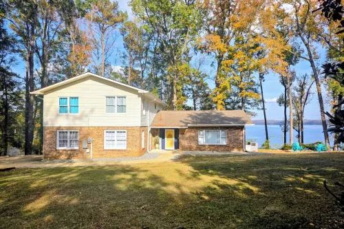 "TRANQUILITY"A LAKEFRONT RETREATON LAKE EUFAULA Hotels in Eufaula