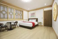 Daejeon Yuseong Manwol Hotel (Hanok) - Hot Tub