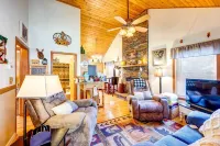 Scenic Marble Cabin w/ Fire Pit! - parking