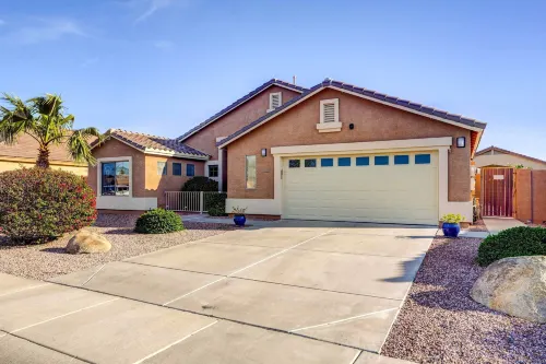 Pets Welcome! Group Retreat w/ Pool in Surprise! - Pet friendly