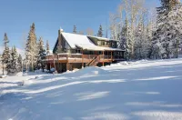 Group Ski Getaway Near the Base of Chairlift 8! - 3-Star