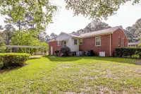 Peaceful Camden Vacation Rental ~ 3 Mi to Town! - Parking