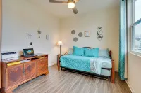 Private Backyard! Spacious Home 25 Mi to Columbus