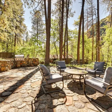 Patio & Mtn Views: Peaceful Sedona Retreat