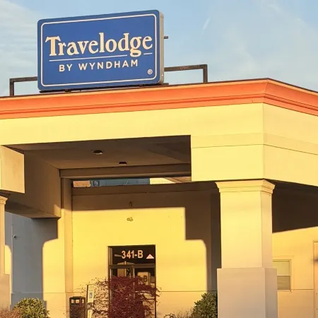 Travelodge by Wyndham Bellmawr