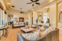 4BR Home Oasis w/ Saltwater Pool, Hot Tub & Sauna - Homestays