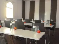 科拉尼克斯博格餐廳酒店 奧得-施普利縣酒店