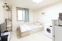 菀島內西亞酒店