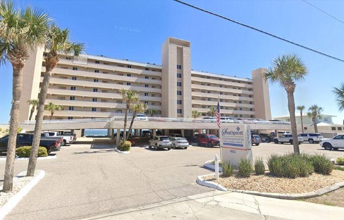 Renovated Condo with Pool on No Drive Beach
