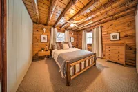 Cambridge Springs Cabin Near French Creek! - parking