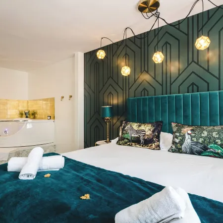Les Précieuses Suites & Spa I