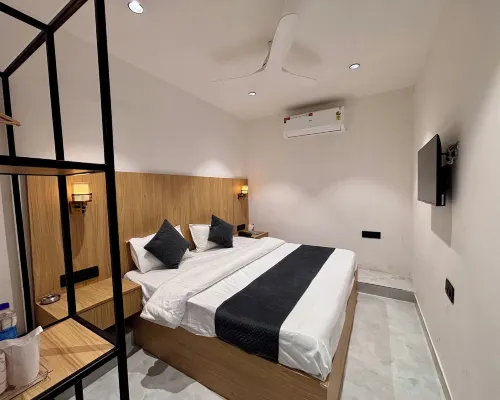 THE HYDE PARK INN Hotels in Bilaspur