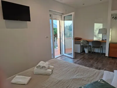 K&L Marina Hotels in 