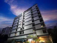 Bangkok Loft @ Nana Station