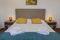 HH 02 - Bedroom 2 in Olive Hills Guesthouse