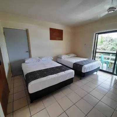Samoa Holiday Hotel Hoteles cerca de Universidad Nacional de Samoa