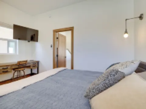 熱水浴缸和美景:距離錫安國家公園15英里的現代住宅 維爾京酒店