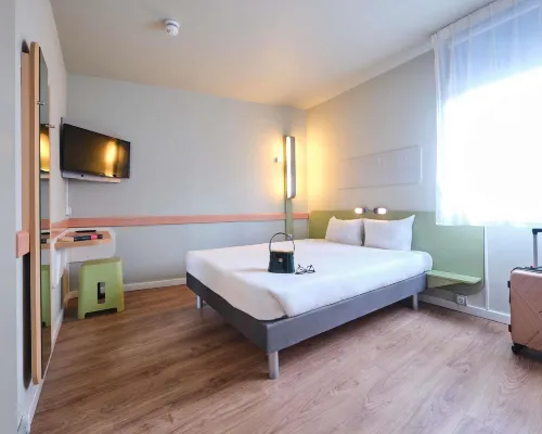 Ibis Budget Madrid Calle 30 Hotels near Moratalaz
