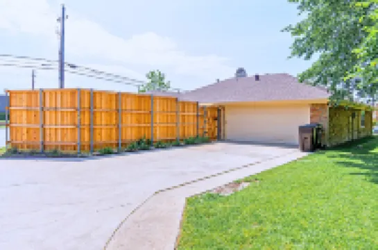Luxurious Pool Oasis and Chic Sunroom Office - Spacious Retreat