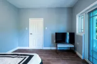 Modern Home 10minstobeach, Private Cliff, AC Wifi Hôtels à : 