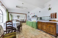 Salema Beach Hotel
