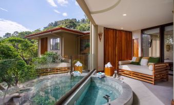 Arenas Del Mar Beachfront & Rainforest Resort Member of the Cayuga Collection