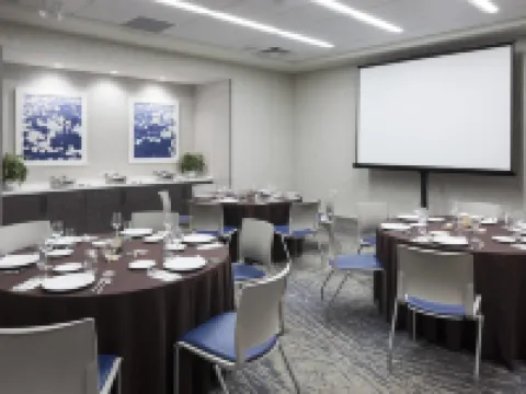 สปริงฮิลล์สวีทส์ บายแมริออท เคลียร์วอเตอร์บีช โรงแรมในเคลียร์วอเตอร์