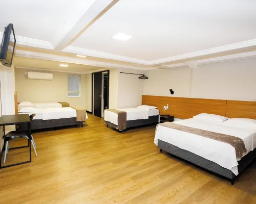 Hotel Move BH ステーション・スクエア周辺のホテル