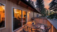 Pinecone Peak by Avantstay Incline Village Condo + Fireplace + Balconies + Pool Access - Alojamientos