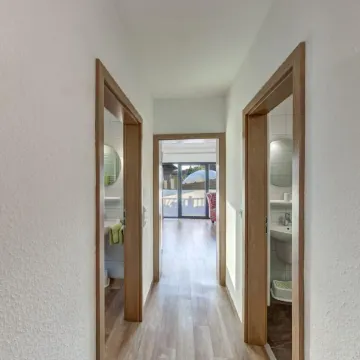 Grosszugige Ferienwohnung fur bis zu 9 Personen