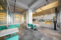 Oido the Bay 21 Tourist Hotel - พร้อมอาหารเช้า