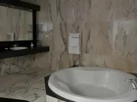 卡薩庭院帕納德羅酒店 - 停車場