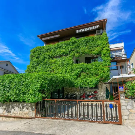 Apartment Luksi