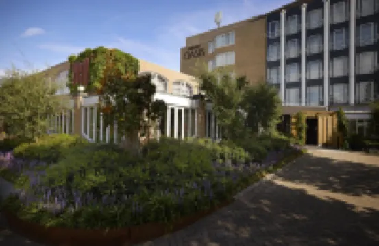 Carlton Oasis Hotel Hôtels à : 