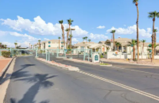 Community Pool and Gym Apt 5 Mi to Laughlin Casinos