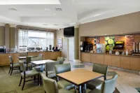 La Quinta Inn & Suites by Wyndham Greenville Haywood - breakfast