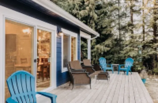 47mf - Wifi - Fireplace - Sleeps 6 3 Bedroom Home by Redawning