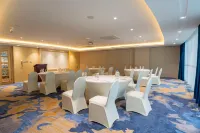 DoubleTree by Hilton Dubai Port Saeed - breakfast