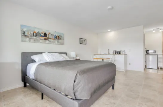 Homeport Motel Hotels in 