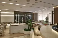 Vogue Hotel Montreal Downtown, Curio Collection by Hilton - breakfast