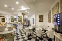 Arcom Palace - breakfast