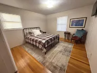 Central 3-bedroom house in Redding with Pool & Vintage Bar Room