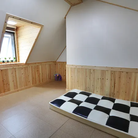 Cheongdo Oak Castle Pension