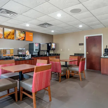Comfort Suites Woodstock - Atlanta North