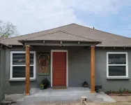 The Compass, Entire House with World Travelers Theme near TSU
