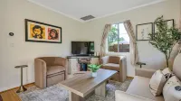 Grapevine Cottage by AvantStay