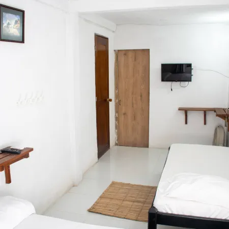 Spacious Coveñas Cabin 4 Bedrooms, close to beach, Pet-Friendly