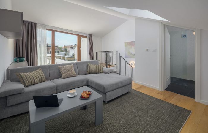 Maj Premium Residence
