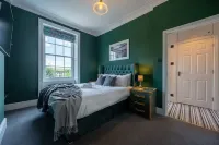 Stunning Bath Home Sleeps 12 ~ Ideal for Hen/Stags