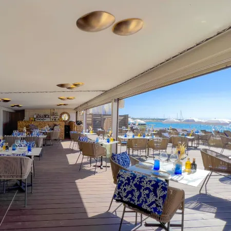 Croisette Beach Hotel Cannes - MGallery Collection